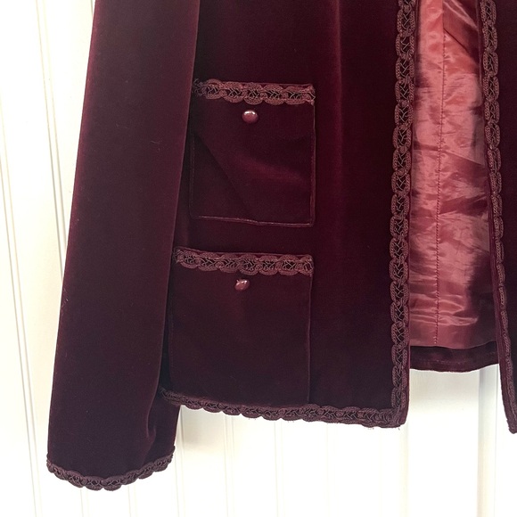 Vintage Velvet Jacket Maroon Burgundy Embellished Victorian 70s Pockets Fancy - Picture 3 of 15
